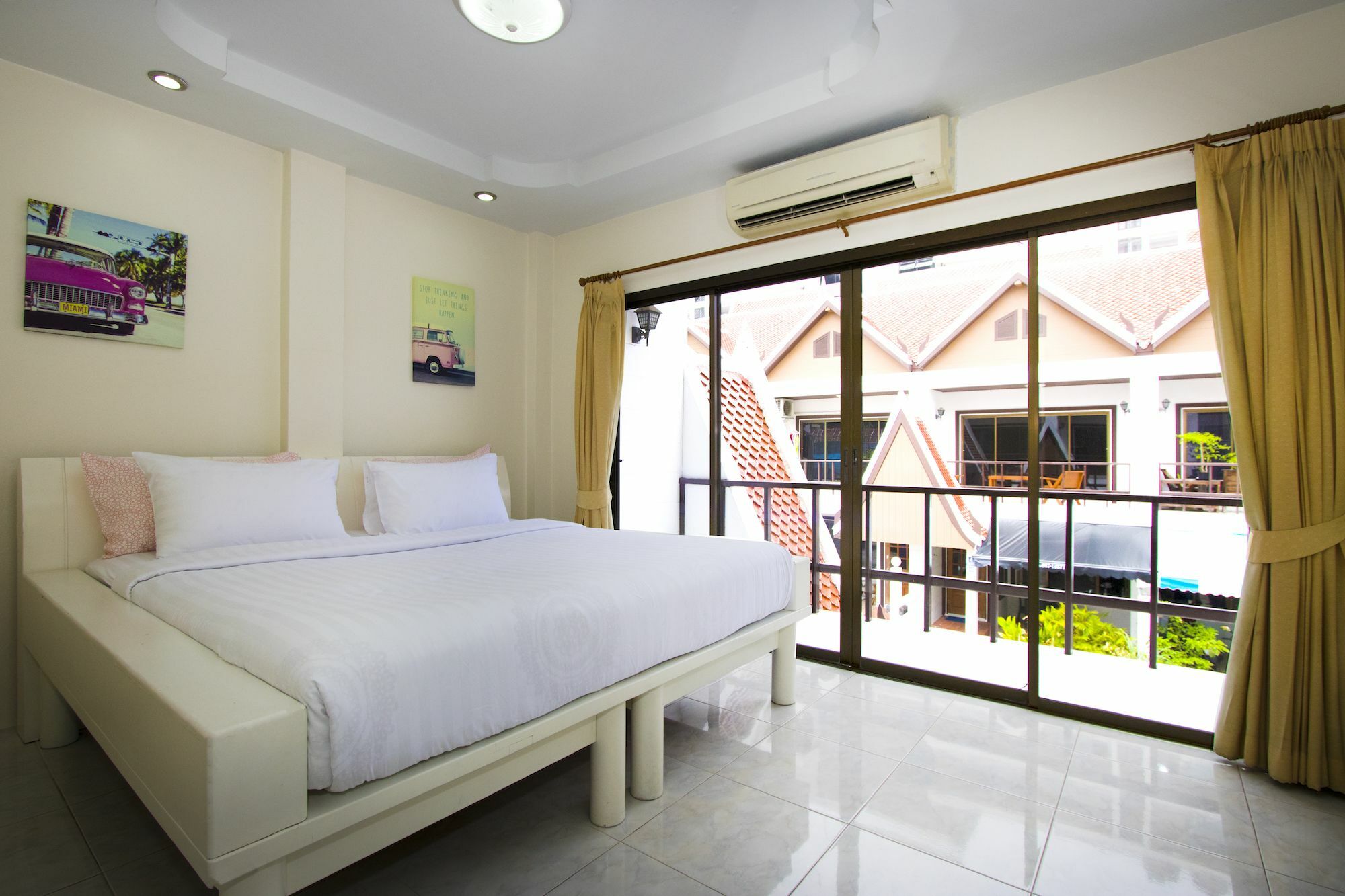 Ashford Villas Cosy Beach Pattaya Dış mekan fotoğraf
