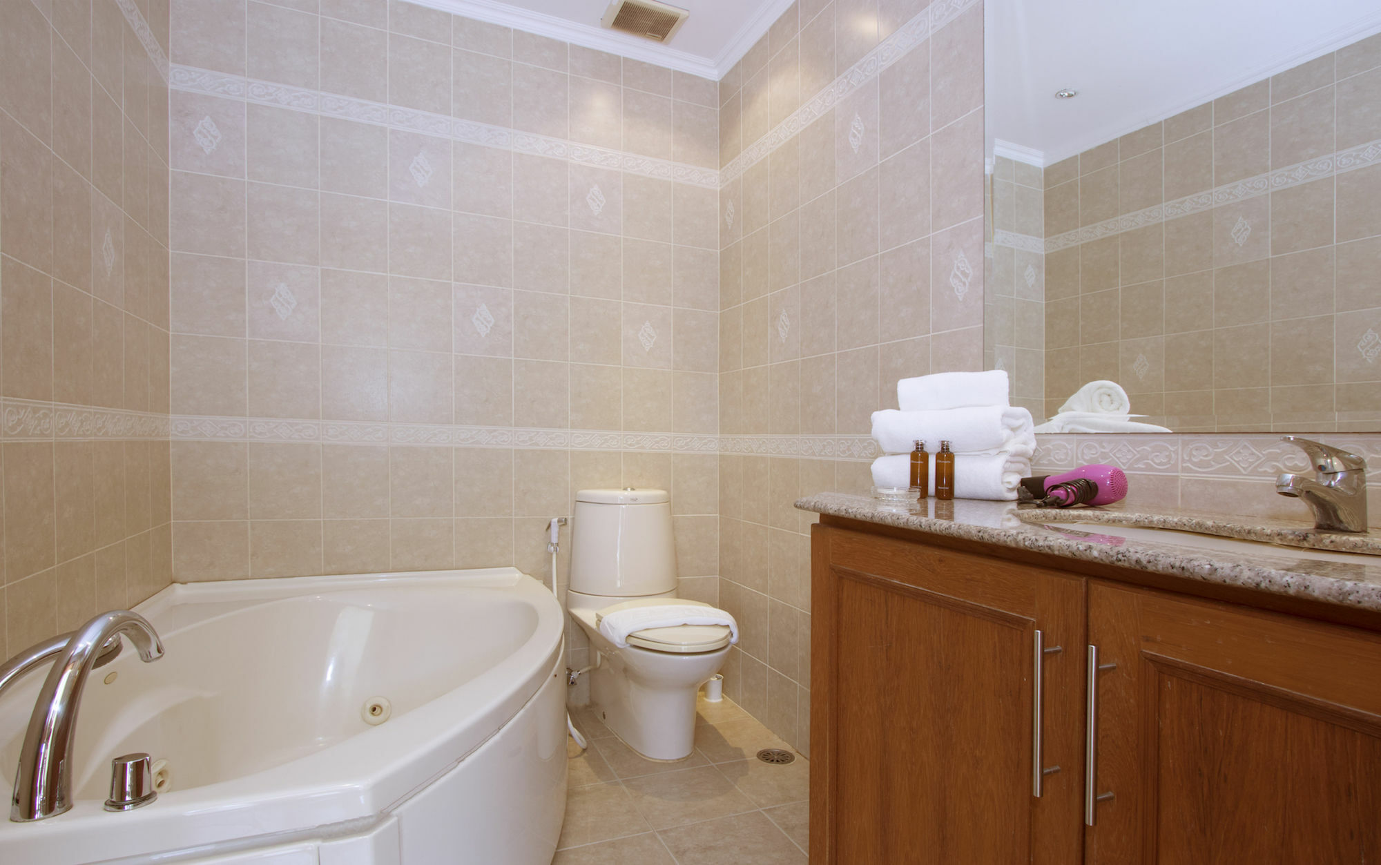 Ashford Villas Cosy Beach Pattaya Dış mekan fotoğraf